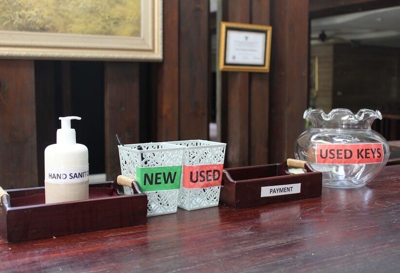 Swiss Belhotel Rainforest