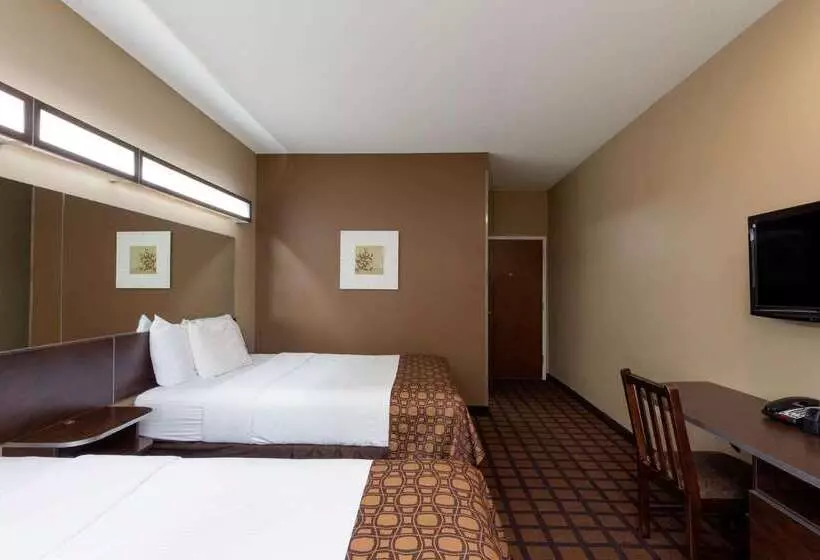 Microtel Inn & Suites By Wyndham Columbia