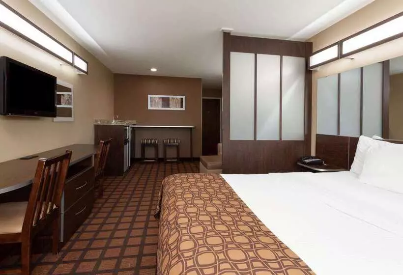 Microtel Inn & Suites By Wyndham Columbia