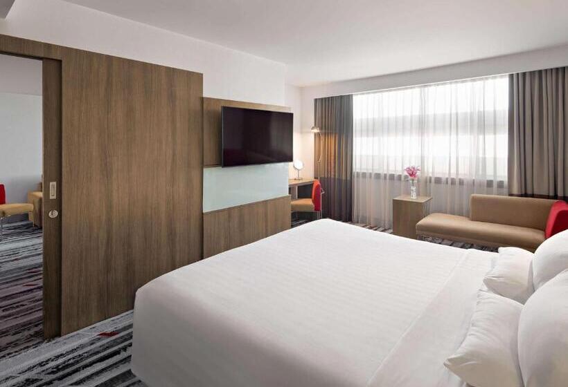 Novotel Jakarta Gajah Mada