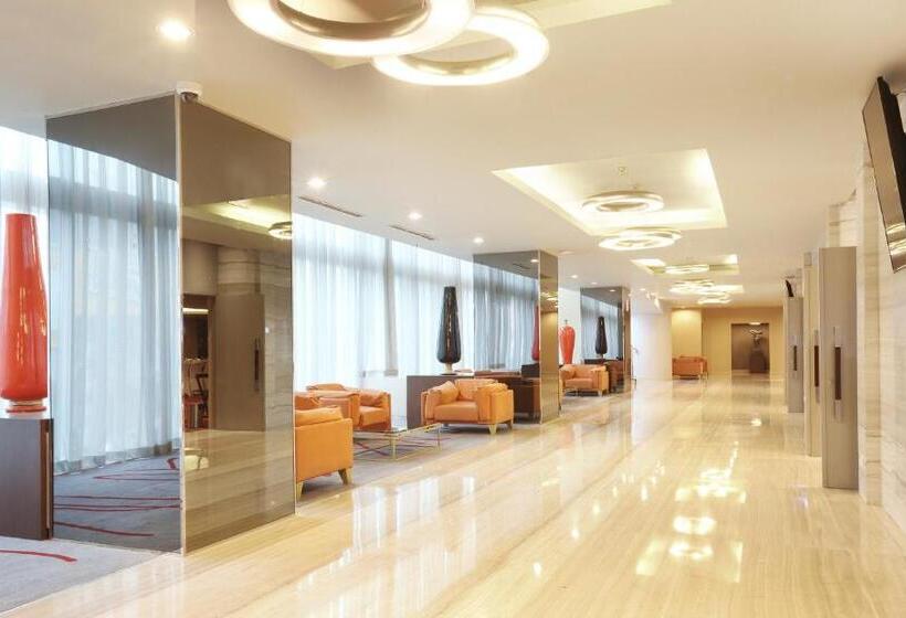 Novotel Jakarta Gajah Mada