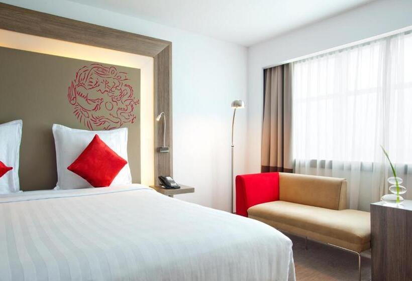 Novotel Jakarta Gajah Mada