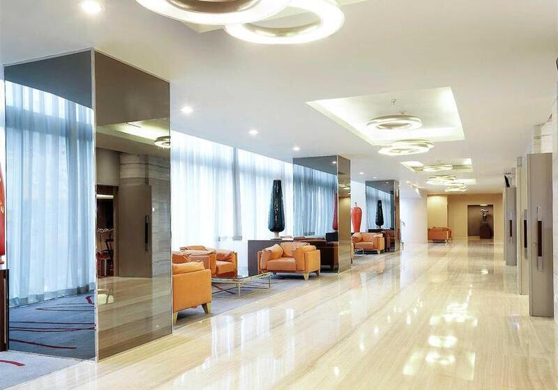 Novotel Jakarta Gajah Mada