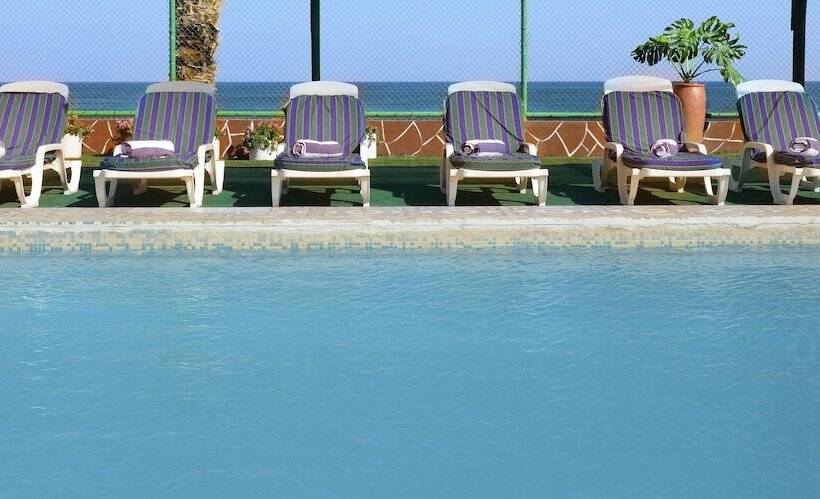 Resort Sur Beach Holiday