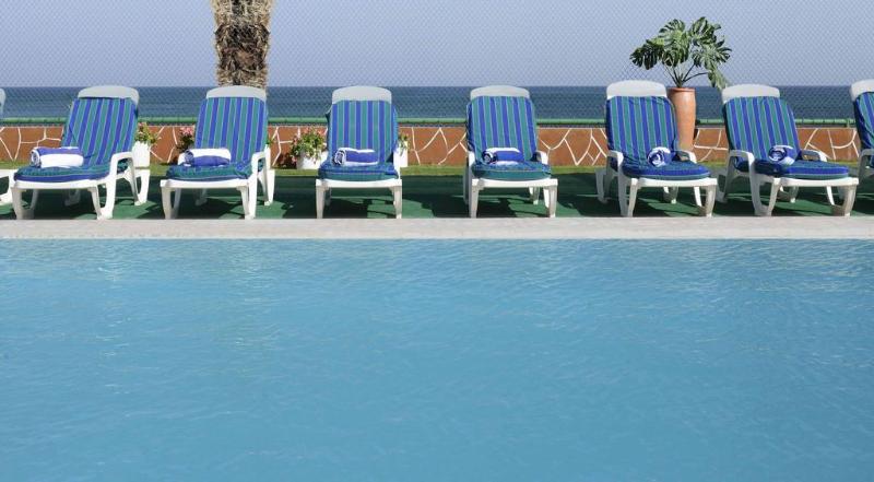 Resort Sur Beach Holiday