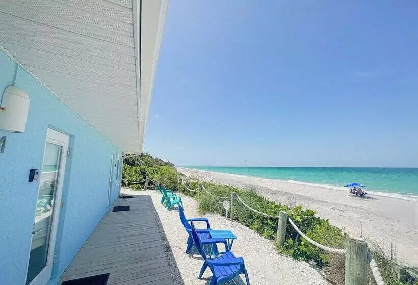 리조트 The Pearl Beach Inn