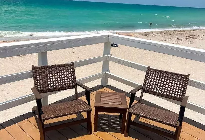 리조트 The Pearl Beach Inn