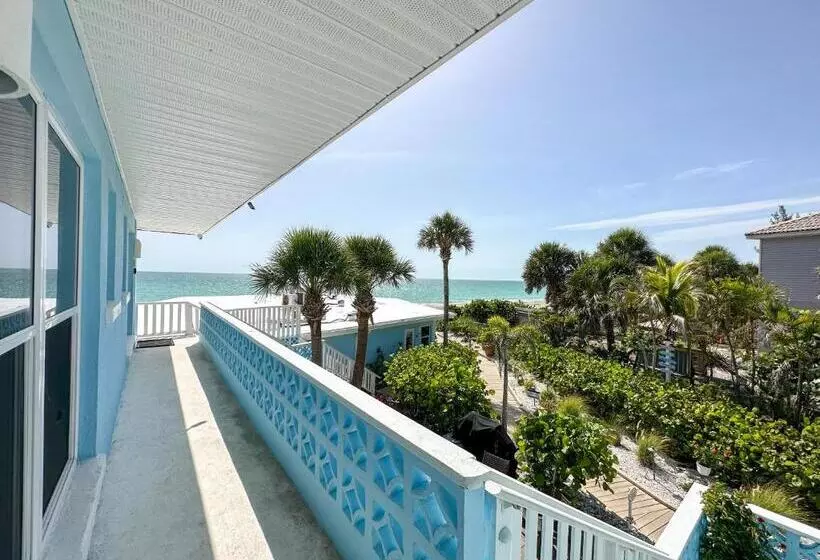 리조트 The Pearl Beach Inn