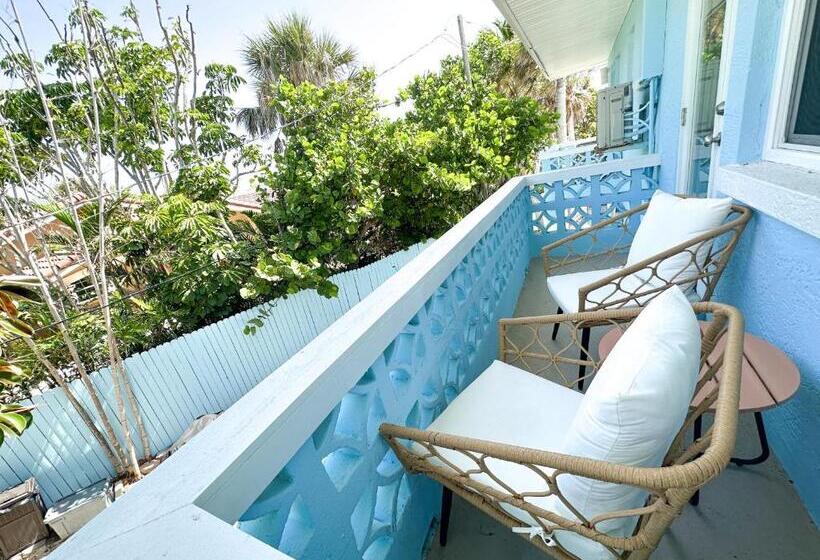 渡假胜地  The Pearl Beach Inn