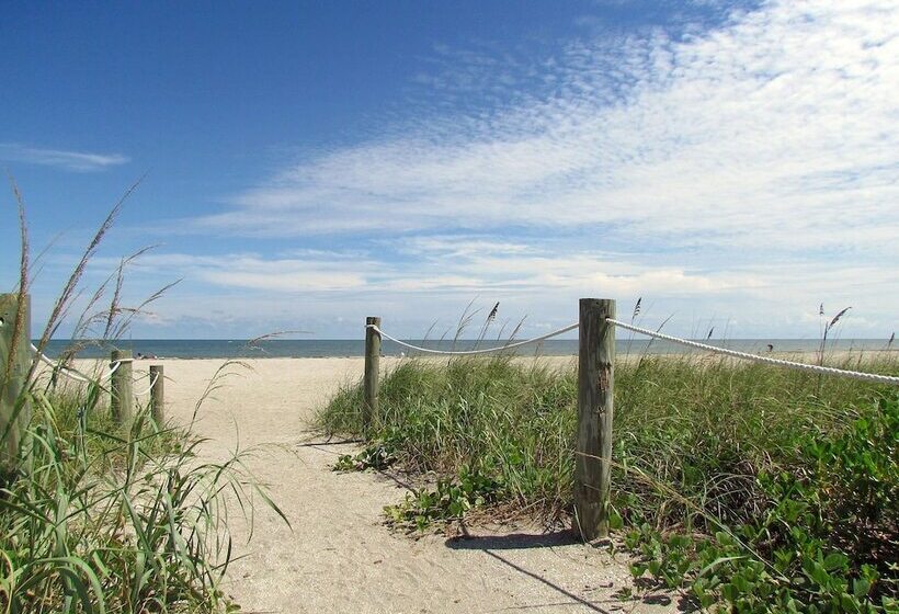 Royal Inn Beach Hutchinson Island