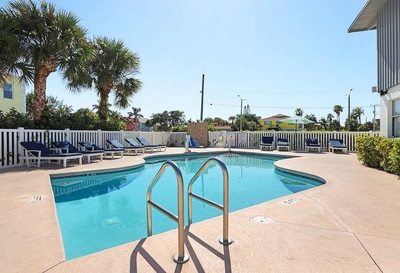 Royal Inn Beach Hutchinson Island