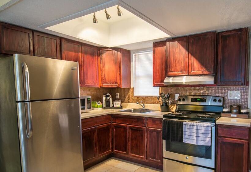 Royal Inn Beach Hutchinson Island