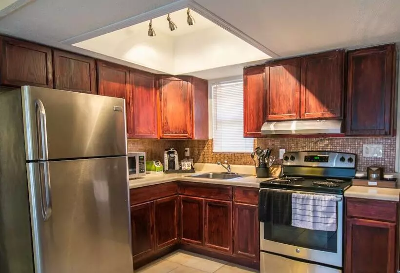 Royal Inn Beach Hutchinson Island