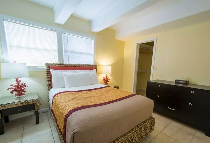 Royal Inn Beach Hutchinson Island