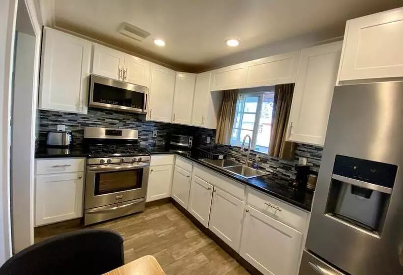 Viking Motel Ventura