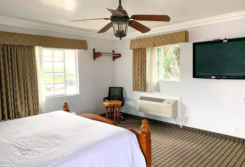 Viking Motel Ventura