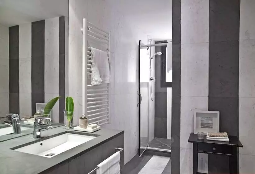 Ainb Sagrada Familia Apartments