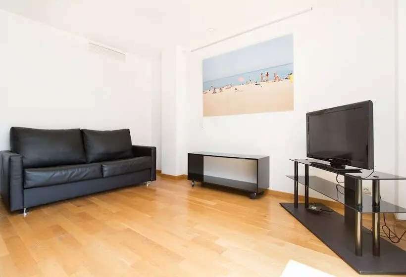 Ainb Sagrada Familia Apartments