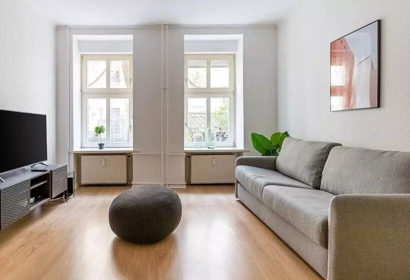Apartments Berlin Niederbarnimstraße
