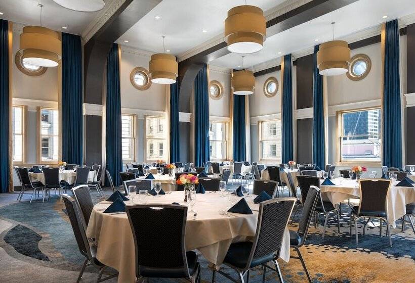 Courtyard Seattle Downtown/pioneer Square