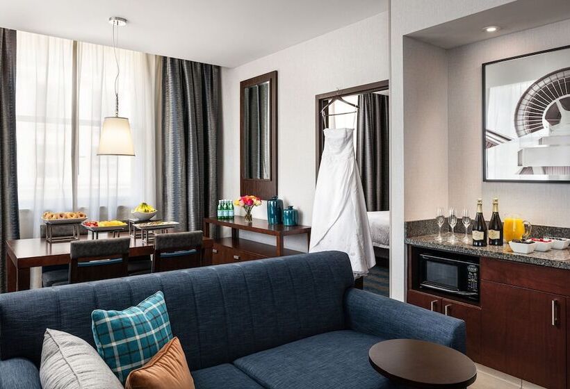 Courtyard Seattle Downtown/pioneer Square