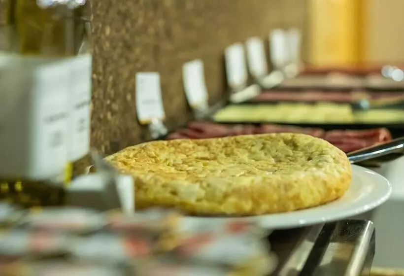 Hotel Abades Via Norte