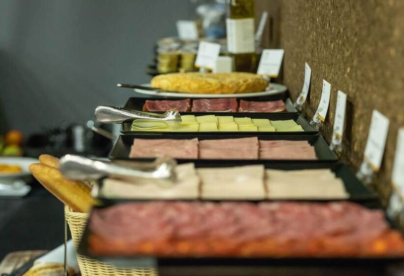 Отель Abades Via Norte