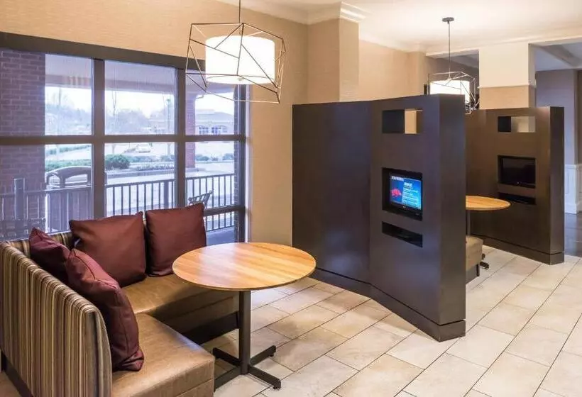 Отель Courtyard Clemson