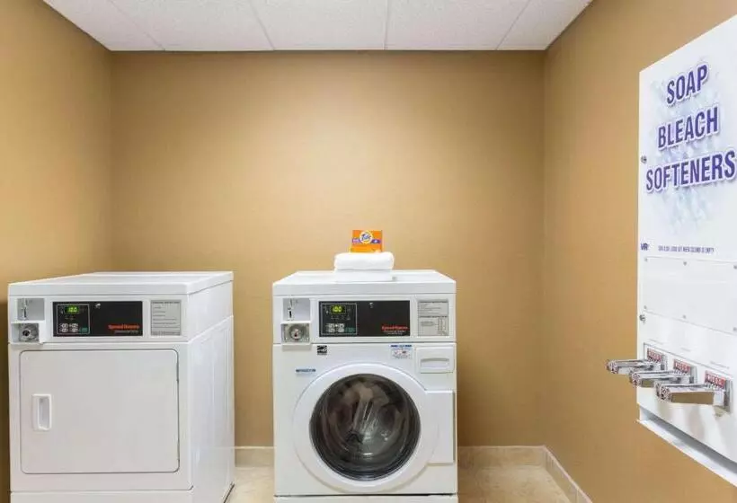 Palm Coast Hotel & Suites I 95