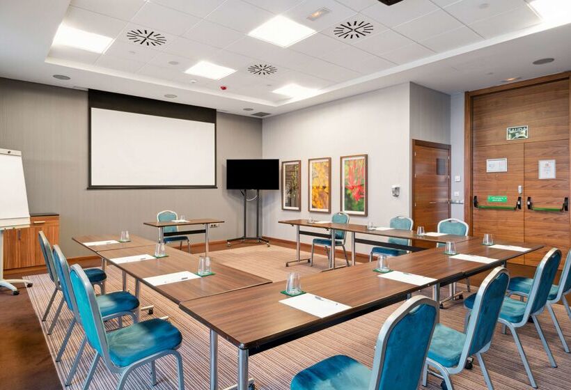 هتل Hilton Garden Inn Sevilla