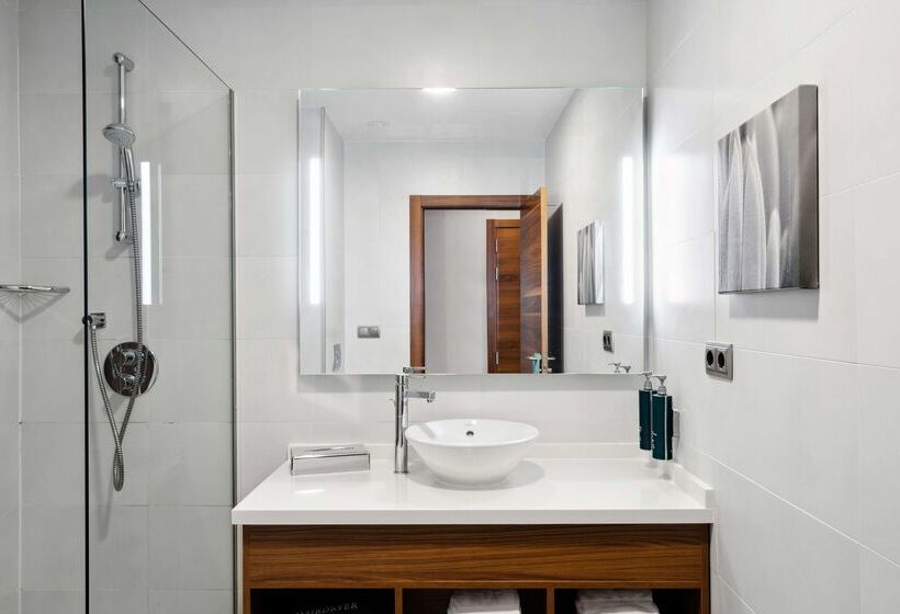 هتل Hilton Garden Inn Sevilla