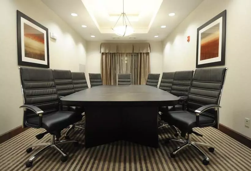 Отель Holiday Inn Express Somerset By Ihg