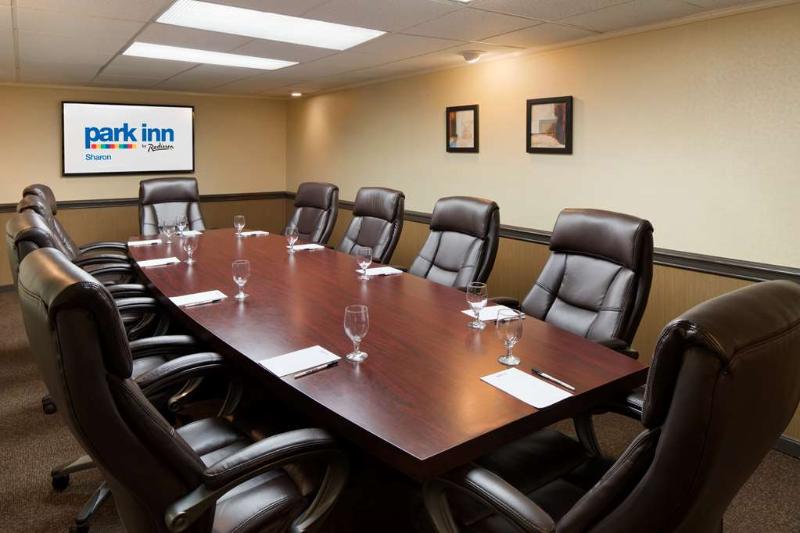 בית מלון כפרי Park Inn By Radisson Sharon