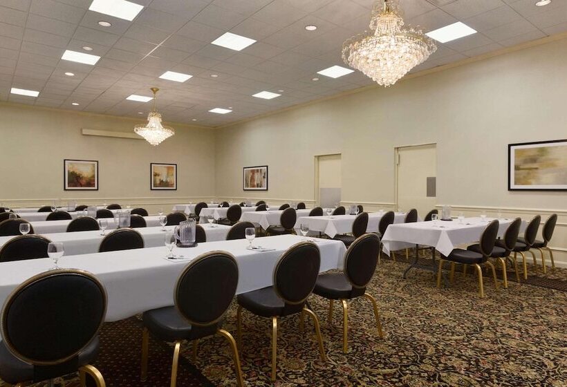 בית מלון כפרי Park Inn By Radisson Sharon