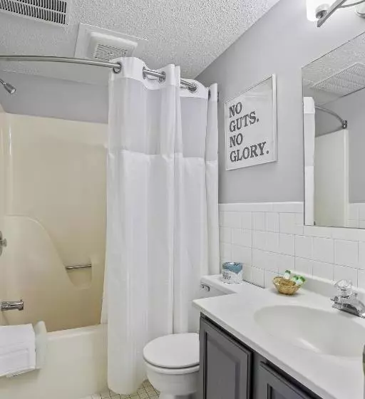 酒店 Penn National Inn