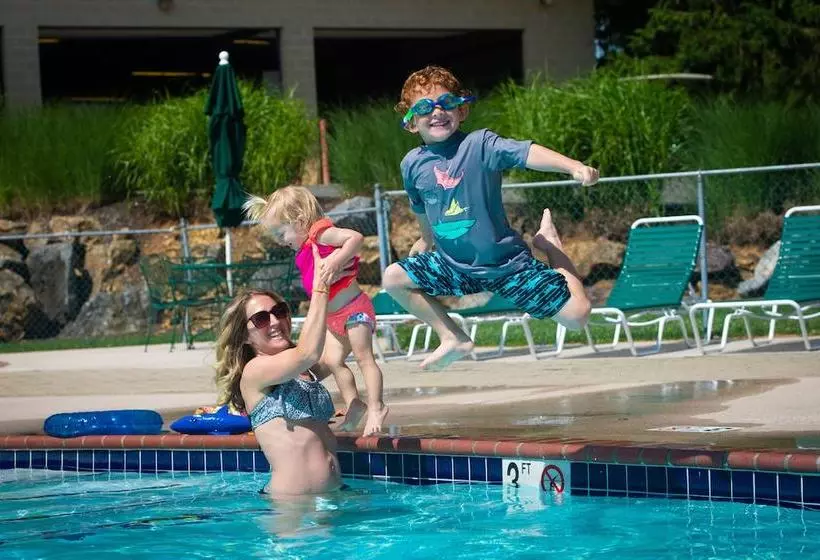 酒店 Penn National Inn