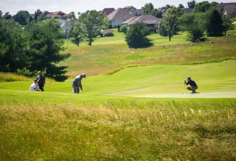 酒店 Penn National Inn