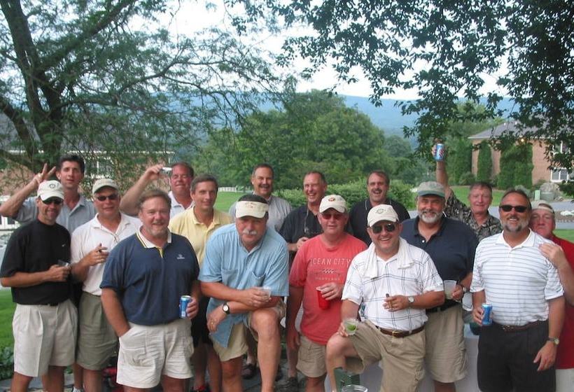 Отель Penn National Inn