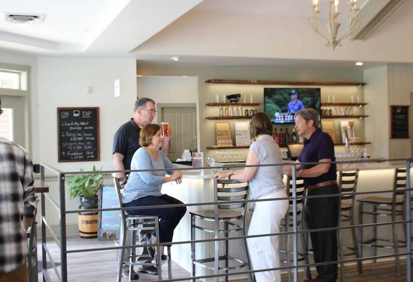 Отель Penn National Inn