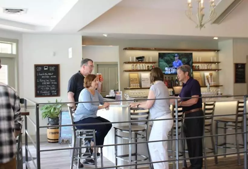 酒店 Penn National Inn