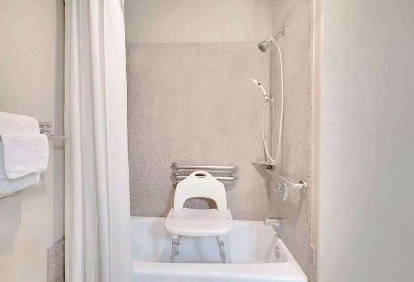 فندق Super 8 By Wyndham Odessa Tx