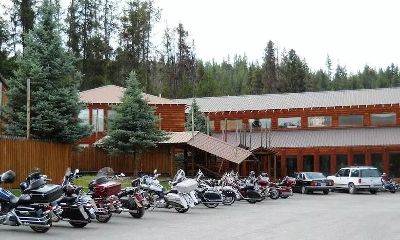 Отель The Lodge At Lolo Hot Springs