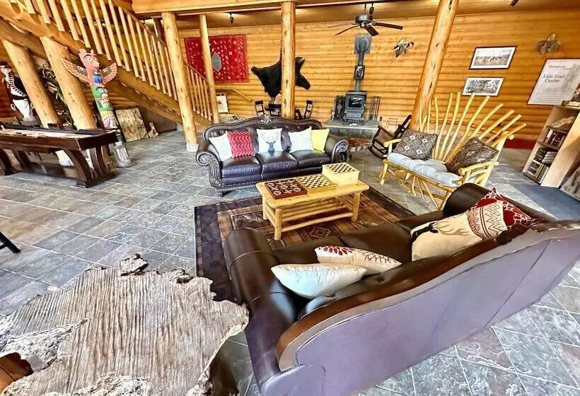 Отель The Lodge At Lolo Hot Springs