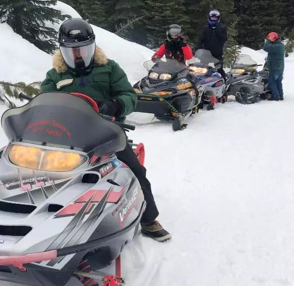 Отель The Lodge At Lolo Hot Springs