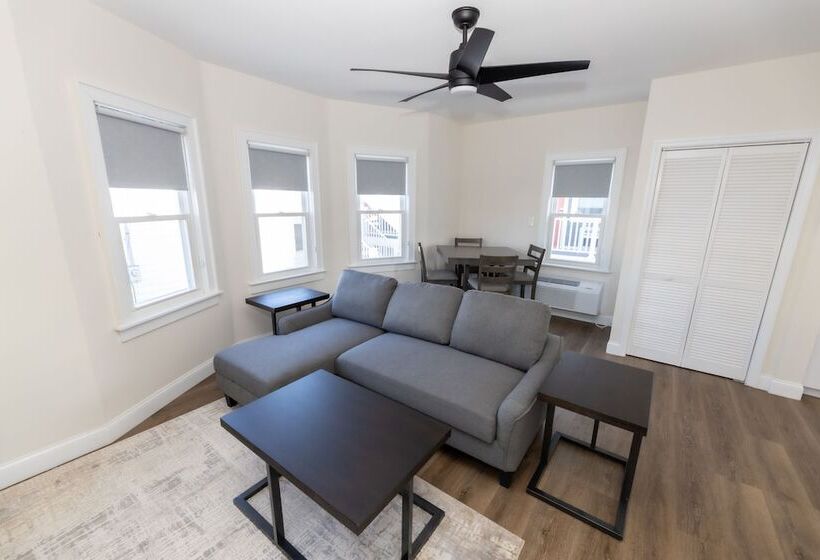 모텔 Seaside Sands Inn