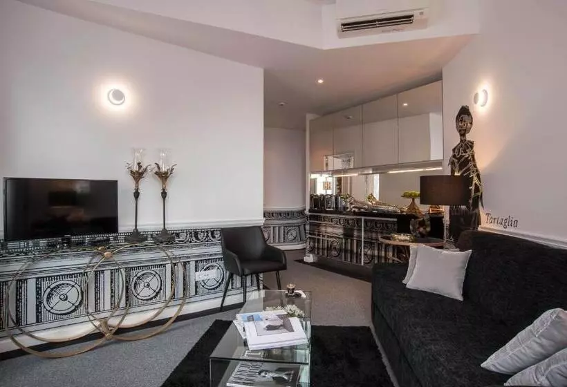 تختخواب و صبحانه Teatro Boutique Rooms & Suites