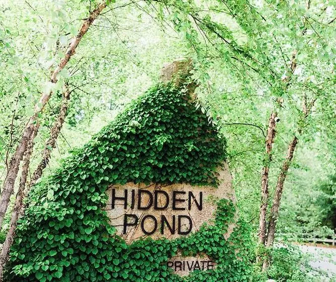 Hidden Pond Resort