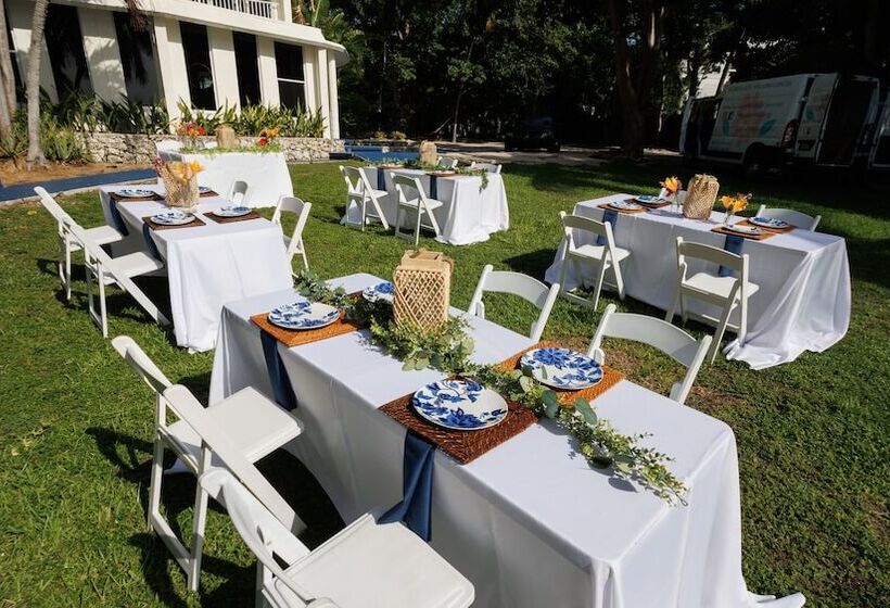 Отель Azul Del Mar