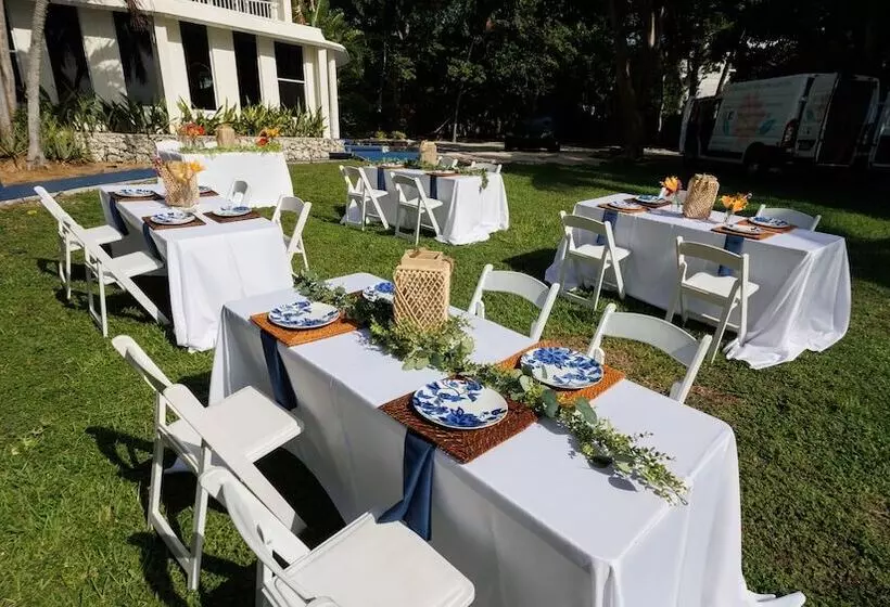 Hotelli Azul Del Mar