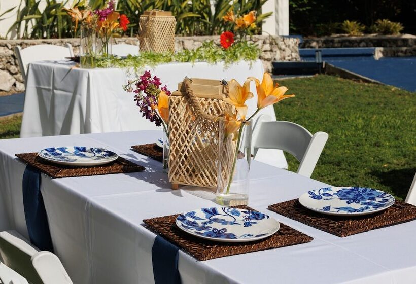 Отель Azul Del Mar